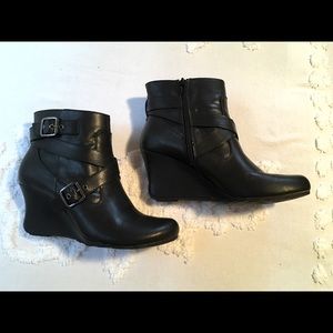 Kenneth Cole Reaction boots